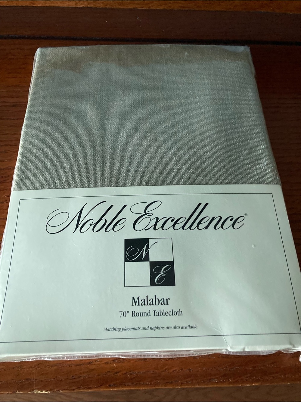 Vintage Noble Excellence 70” Round Tablecloth New in Packagr